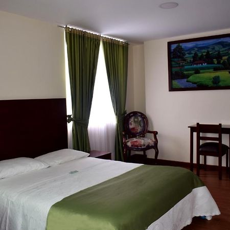איפיאלס Hotel Nubes Verdes מראה חיצוני תמונה