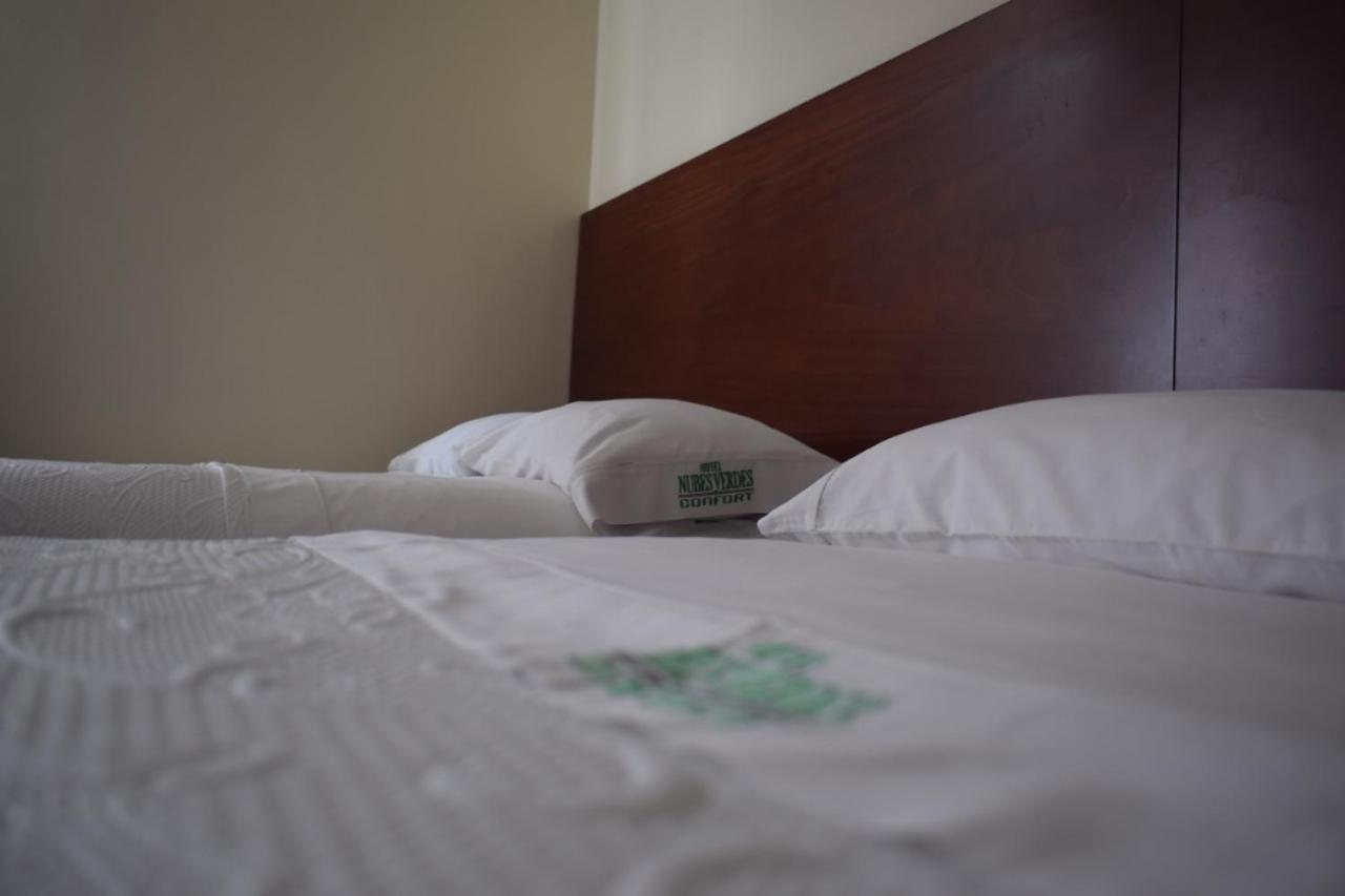 איפיאלס Hotel Nubes Verdes מראה חיצוני תמונה