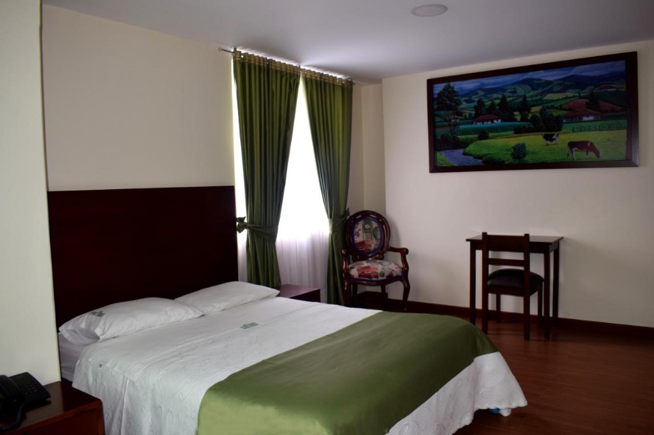 איפיאלס Hotel Nubes Verdes מראה חיצוני תמונה