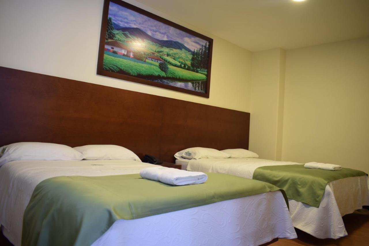 איפיאלס Hotel Nubes Verdes מראה חיצוני תמונה